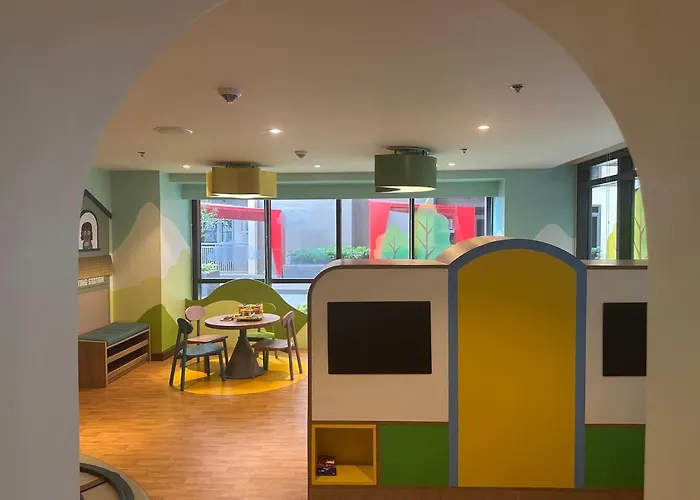 Holiday home 2-min Walk To Okada Near Airportmoa Wbalcony *