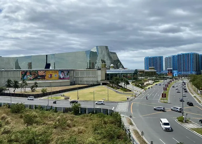 Holiday home 2-min Walk To Okada Near Airportmoa Wbalcony