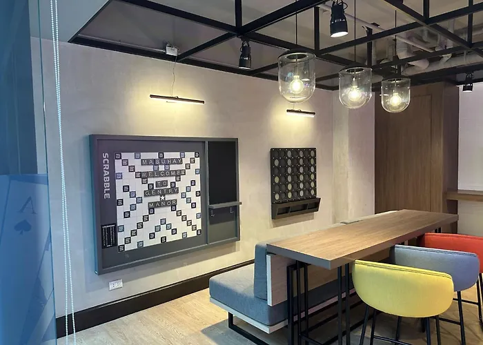 Holiday home 2-min Walk To Okada Near Airportmoa Wbalcony Manila