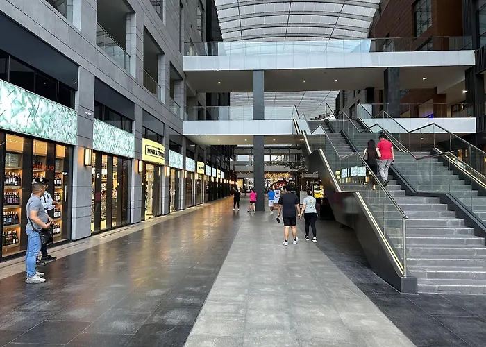 2-min Walk To Okada Near Airportmoa Wbalcony Holiday home *